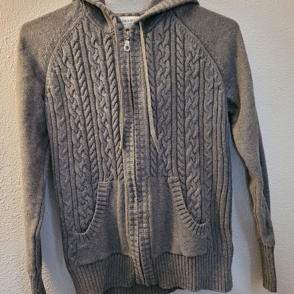 Zip up Sweater
